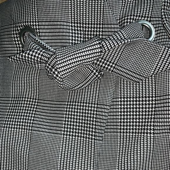 H&M Houndstooth Pencil Skirt - Picture 5 of 6